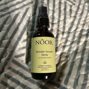 Noor Wonder Growth Spray. Brand New in sealed bottle